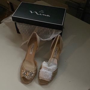 Nina charisa champagne 7.5 heel
